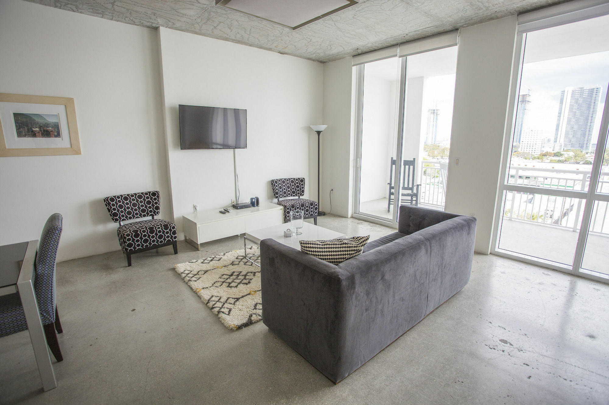 Real Living Apartment